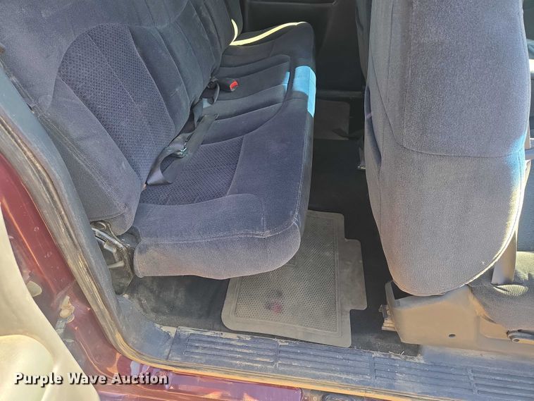 image for item ER1558 2002 Chevrolet Silverado 1500 Ext. Cab pickup truck