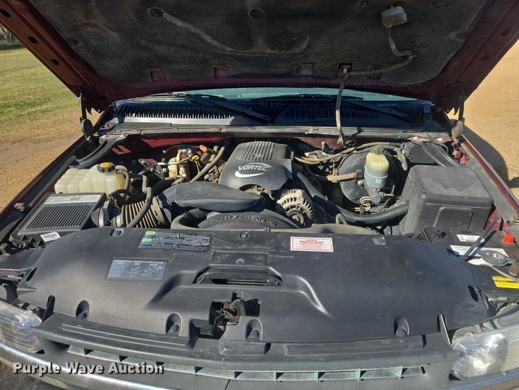 image for item ER1558 2002 Chevrolet Silverado 1500 Ext. Cab pickup truck