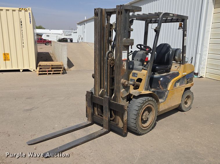 image for item ER1617 Caterpillar P6000 forklift