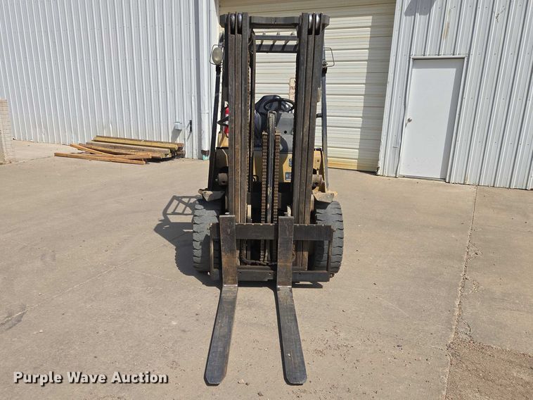 image for item ER1617 Caterpillar P6000 forklift