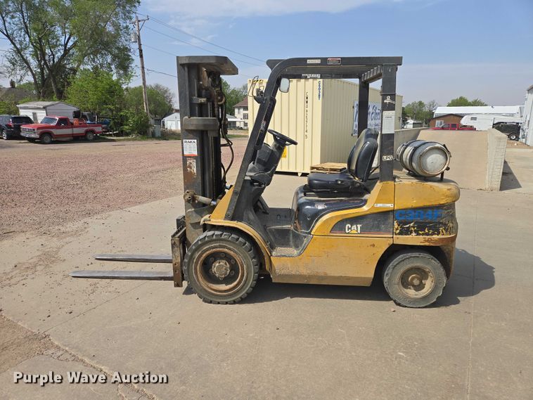 image for item ER1617 Caterpillar P6000 forklift