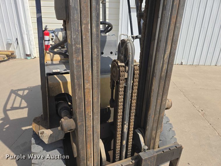 image for item ER1617 Caterpillar P6000 forklift
