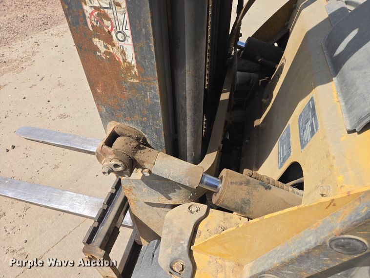 image for item ER1617 Caterpillar P6000 forklift