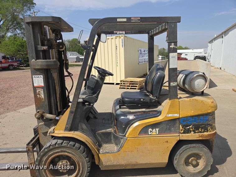 image for item ER1617 Caterpillar P6000 forklift