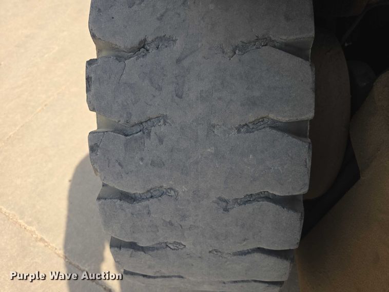 image for item ER1617 Caterpillar P6000 forklift