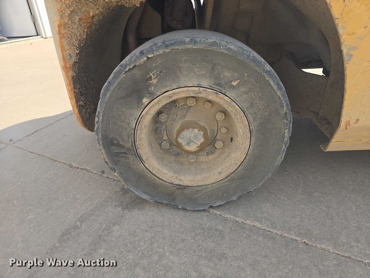 image for item ER1617 Caterpillar P6000 forklift