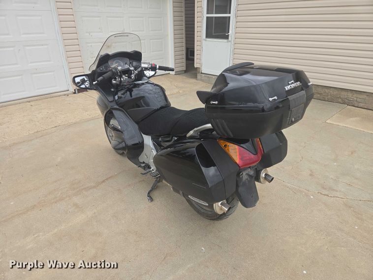 image for item ER1618 2006 Honda ST1300 motorcycle