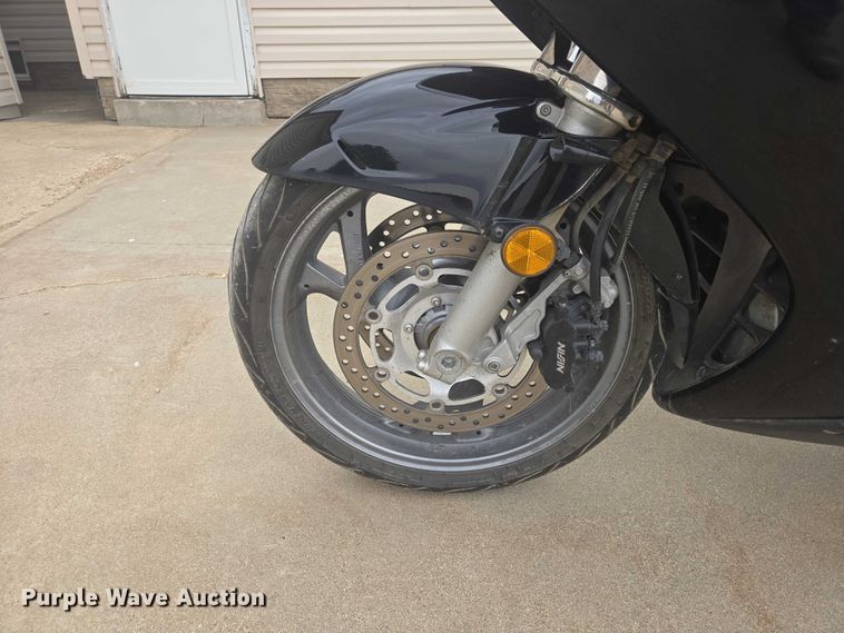 image for item ER1618 2006 Honda ST1300 motorcycle