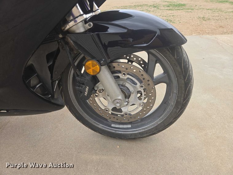 image for item ER1618 2006 Honda ST1300 motorcycle