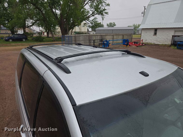 image for item ER1629 2008 Chrysler Town And Country van