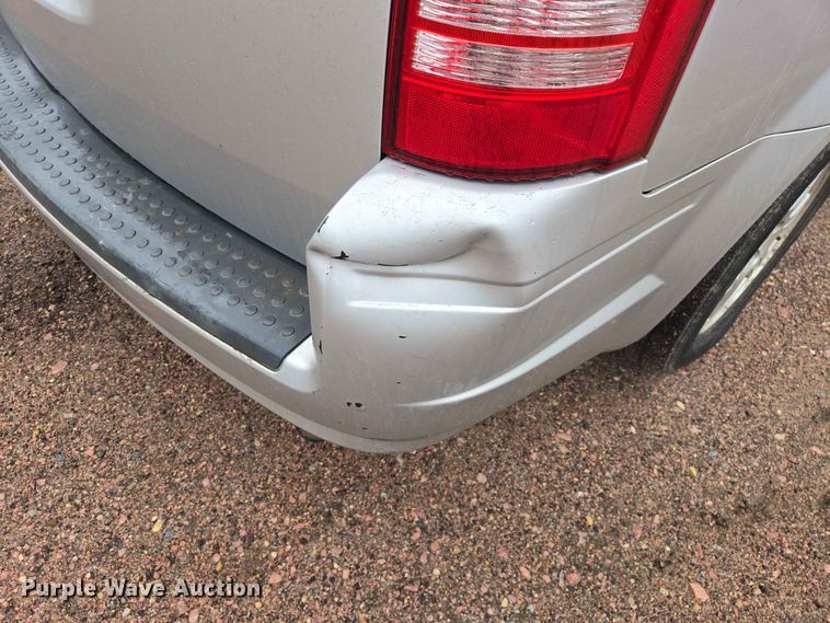 image for item ER1629 2008 Chrysler Town And Country van