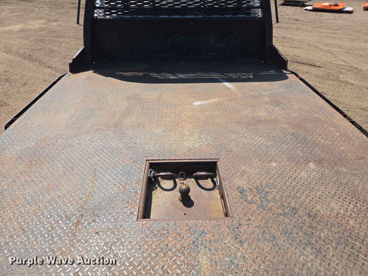 image for item ER1664 2018 RAM 3500 flatbed pickup truck