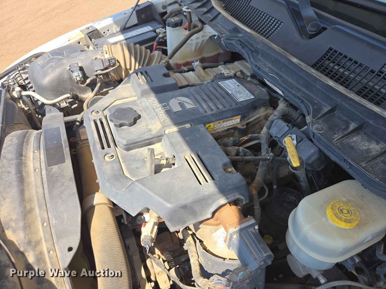 image for item ER1664 2018 RAM 3500 flatbed pickup truck