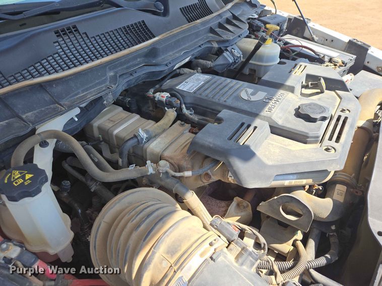 image for item ER1664 2018 RAM 3500 flatbed pickup truck