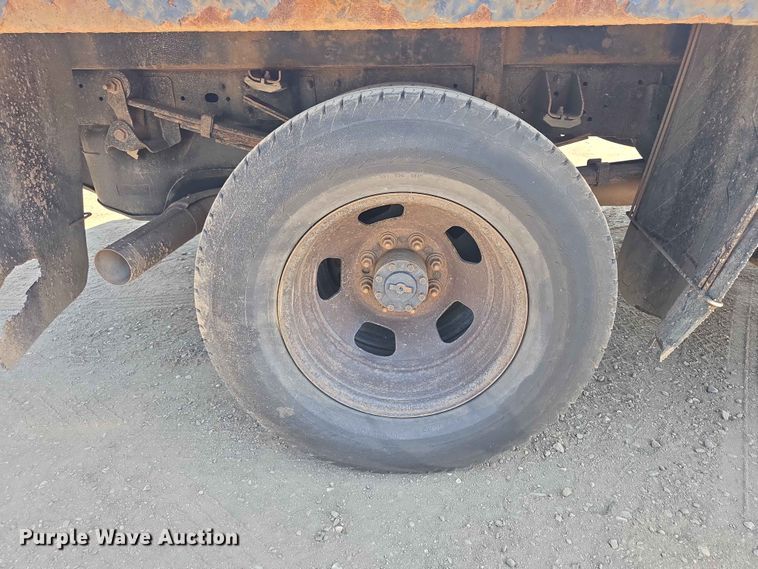 image for item ER1664 2018 RAM 3500 flatbed pickup truck