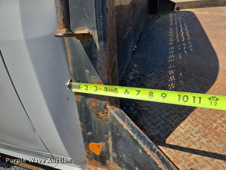image for item ER1665 2020 RAM 3500 flatbed pickup truck