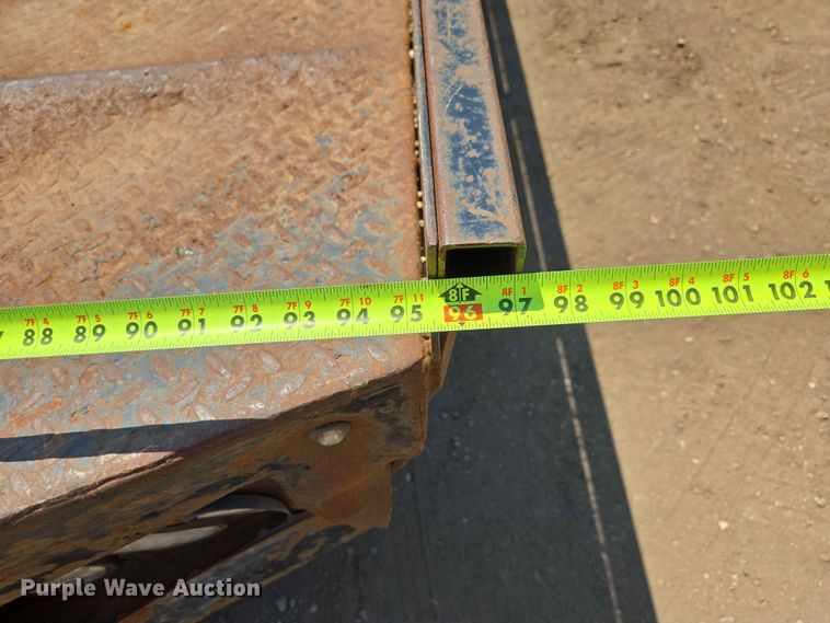 image for item ER1665 2020 RAM 3500 flatbed pickup truck