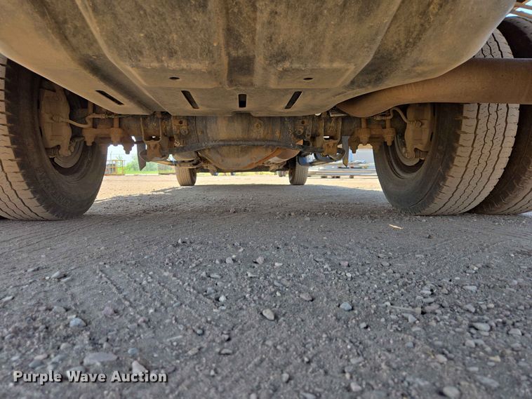 image for item ER1665 2020 RAM 3500 flatbed pickup truck