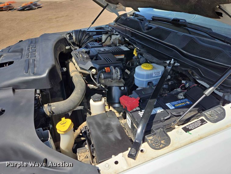 image for item ER1665 2020 RAM 3500 flatbed pickup truck