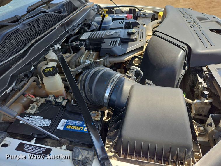 image for item ER1665 2020 RAM 3500 flatbed pickup truck