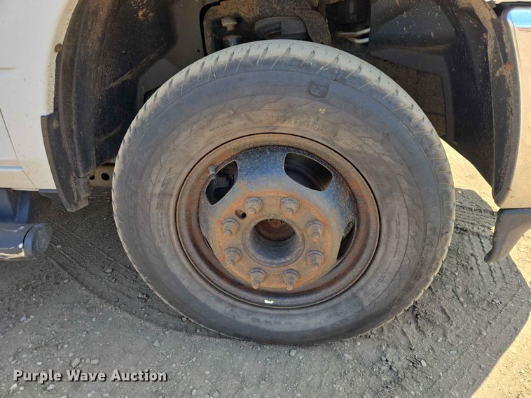image for item ER1665 2020 RAM 3500 flatbed pickup truck