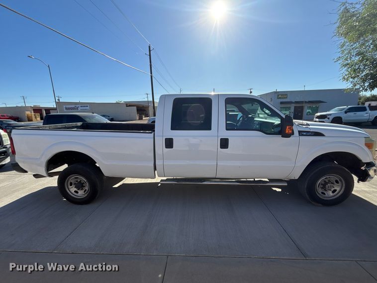 image for item ER7537 2011 Ford F350 Super Duty Crew Cab pickup truck