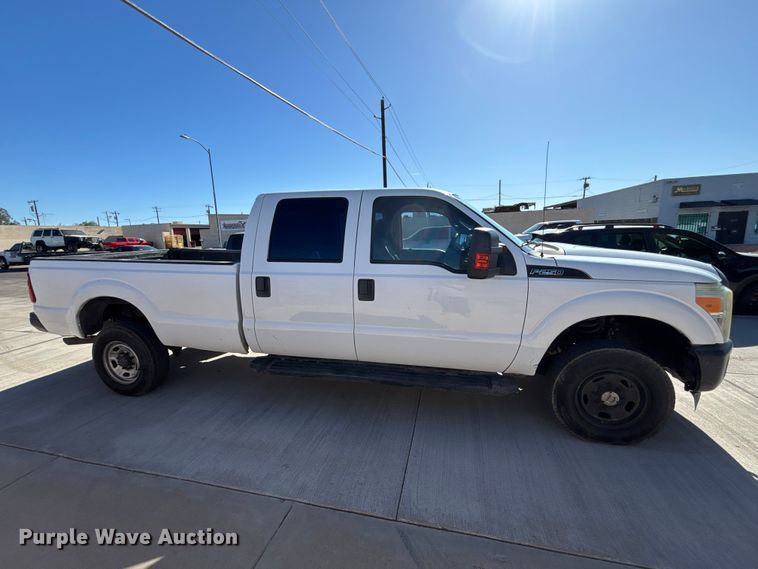 image for item ER7538 2012 Ford F250 Super Duty Crew Cab pickup truck