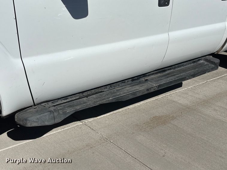image for item ER7538 2012 Ford F250 Super Duty Crew Cab pickup truck