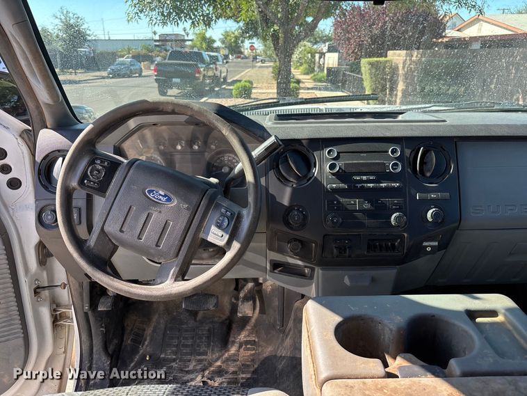 image for item ER7538 2012 Ford F250 Super Duty Crew Cab pickup truck