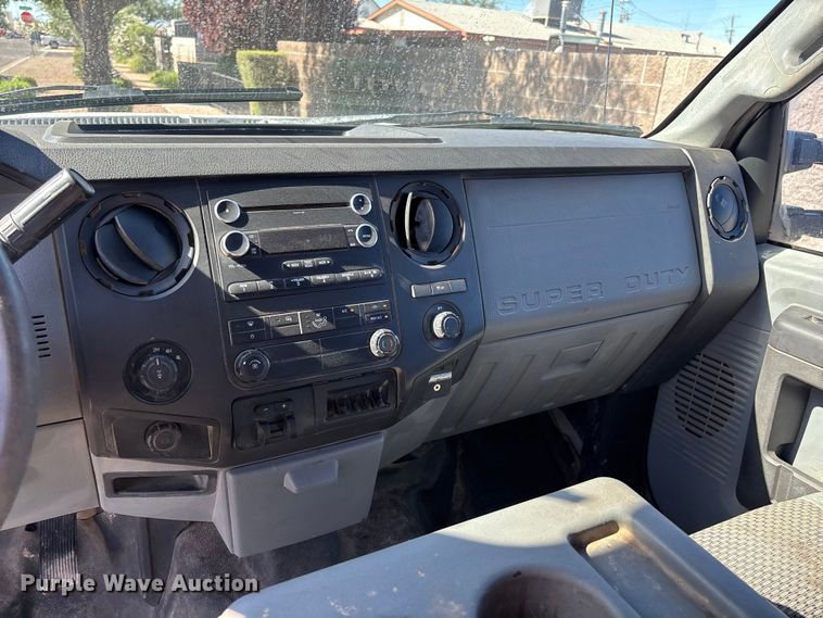 image for item ER7538 2012 Ford F250 Super Duty Crew Cab pickup truck