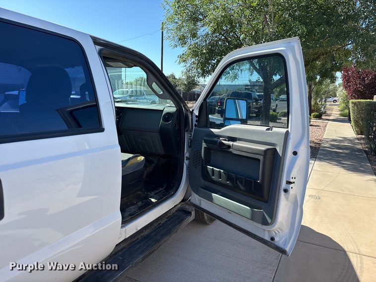 image for item ER7538 2012 Ford F250 Super Duty Crew Cab pickup truck