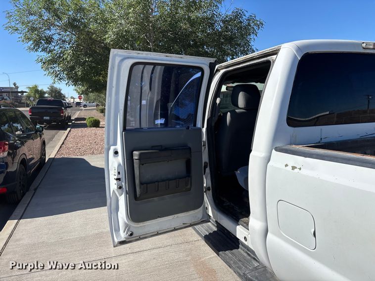 image for item ER7538 2012 Ford F250 Super Duty Crew Cab pickup truck