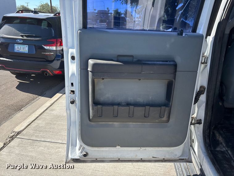 image for item ER7538 2012 Ford F250 Super Duty Crew Cab pickup truck
