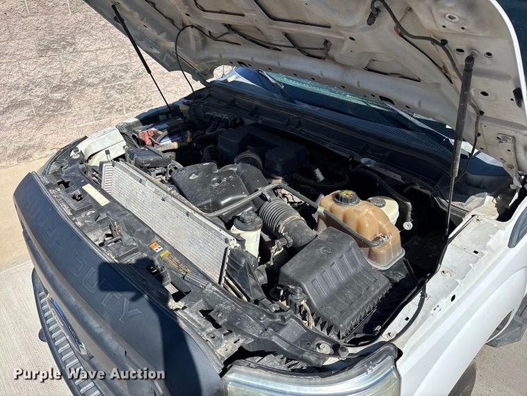 image for item ER7538 2012 Ford F250 Super Duty Crew Cab pickup truck