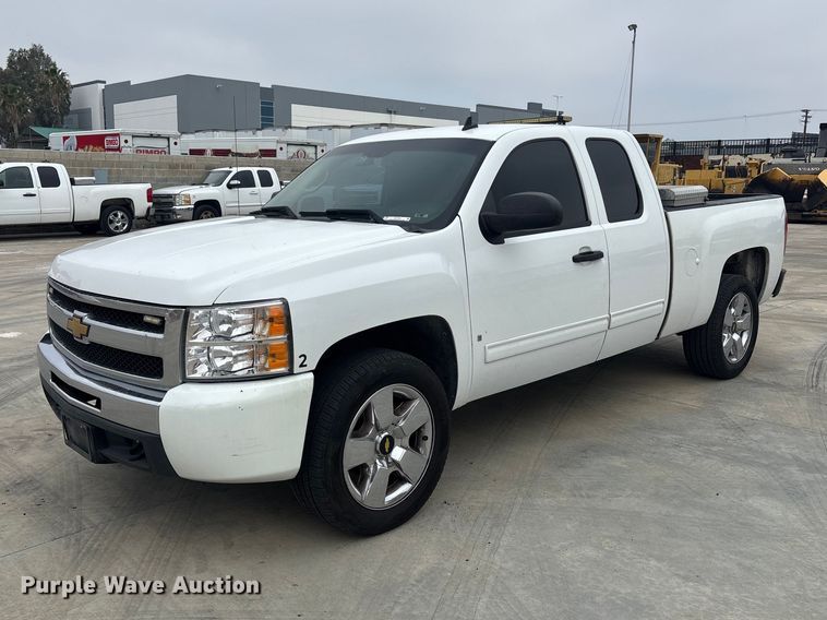 image for item ER7593 2009 Chevrolet Silverado 1500 Ext. Cab pickup truck