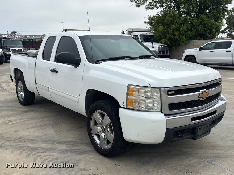 image for item ER7593 2009 Chevrolet Silverado 1500 Ext. Cab pickup truck