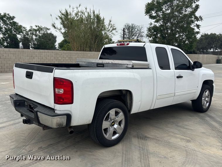 image for item ER7593 2009 Chevrolet Silverado 1500 Ext. Cab pickup truck