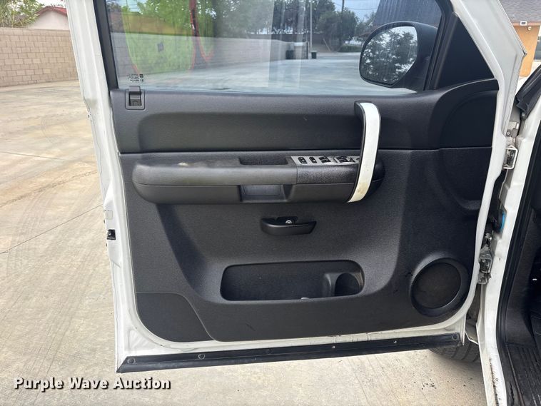 image for item ER7593 2009 Chevrolet Silverado 1500 Ext. Cab pickup truck