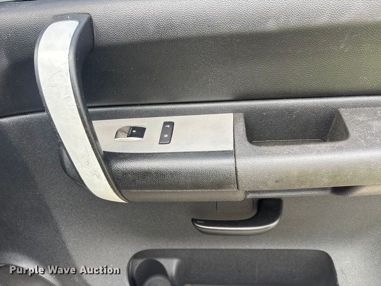 image for item ER7593 2009 Chevrolet Silverado 1500 Ext. Cab pickup truck