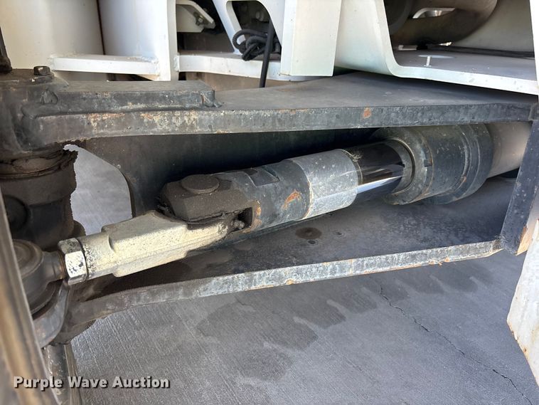 image for item ER7596 2017 UniCarriers PFD155H forklift