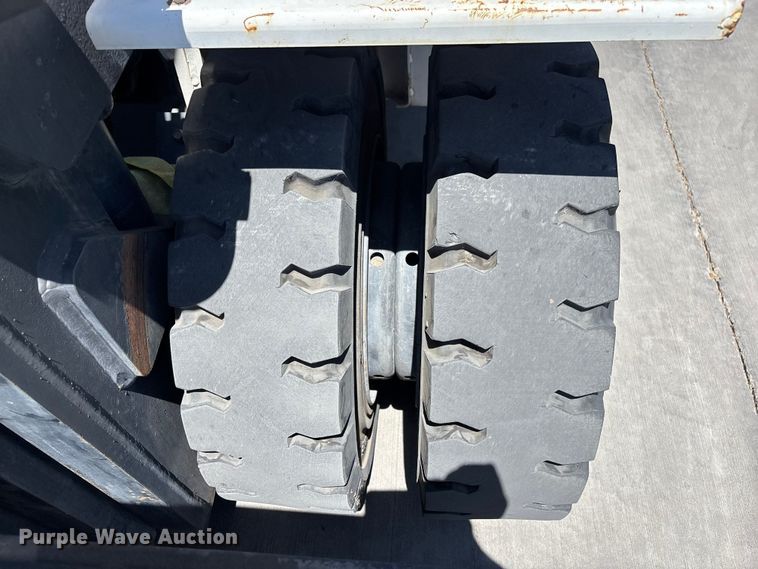 image for item ER7596 2017 UniCarriers PFD155H forklift