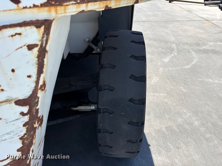 image for item ER7596 2017 UniCarriers PFD155H forklift