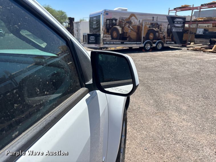 image for item ER7597 2022 Chevrolet Colorado  pickup truck