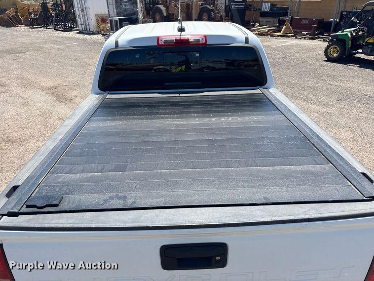 image for item ER7597 2022 Chevrolet Colorado  pickup truck