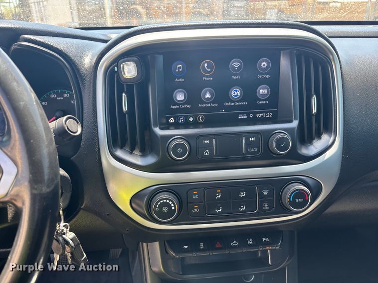 image for item ER7597 2022 Chevrolet Colorado  pickup truck