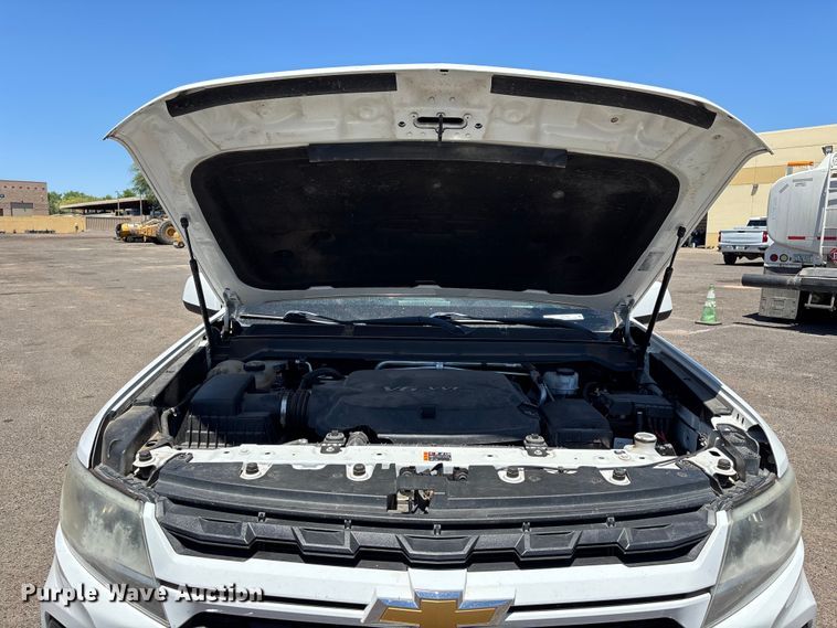 image for item ER7597 2022 Chevrolet Colorado  pickup truck