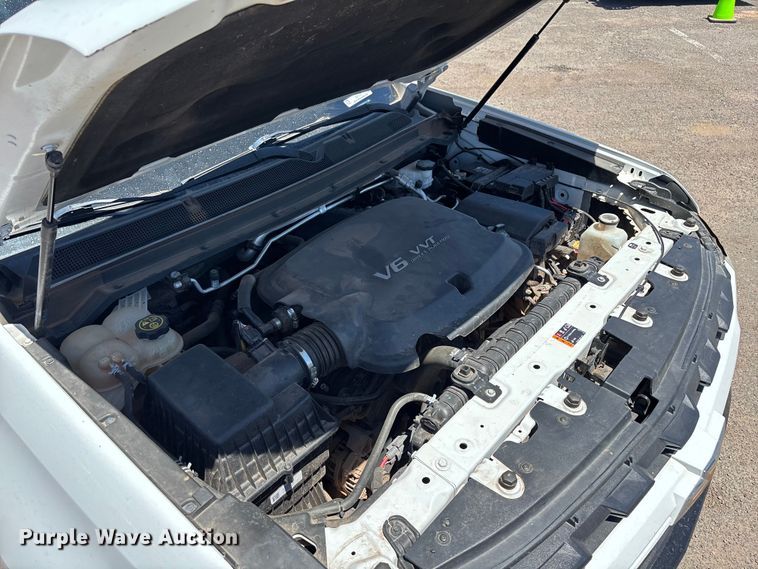 image for item ER7597 2022 Chevrolet Colorado  pickup truck