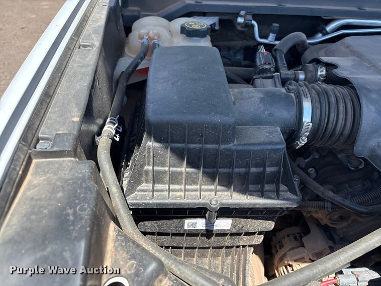 image for item ER7597 2022 Chevrolet Colorado  pickup truck
