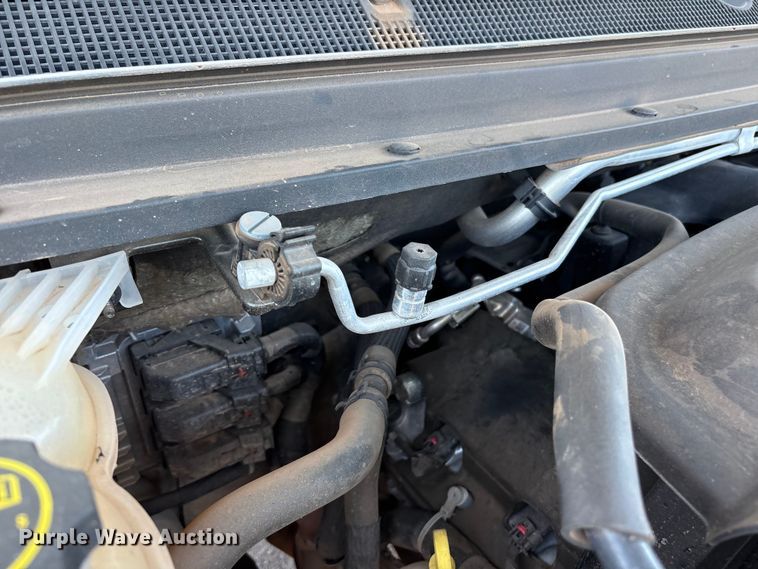 image for item ER7597 2022 Chevrolet Colorado  pickup truck