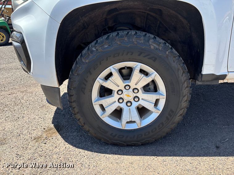 image for item ER7597 2022 Chevrolet Colorado  pickup truck